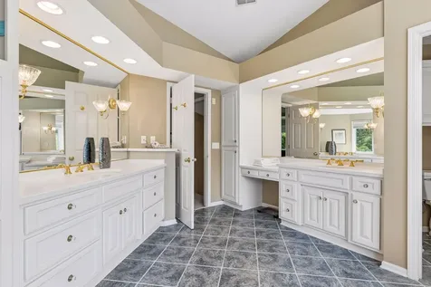 23 Scotch Pine Circle North Oaks MN 55127