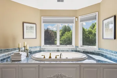 23 Scotch Pine Circle North Oaks MN 55127