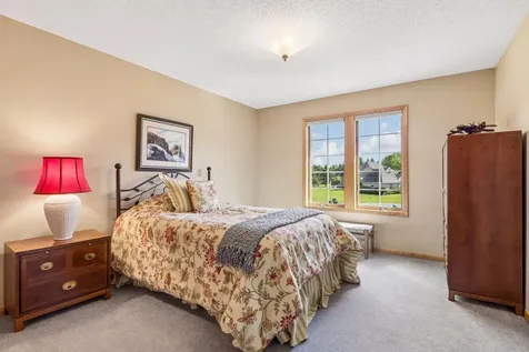 23 Scotch Pine Circle North Oaks MN 55127