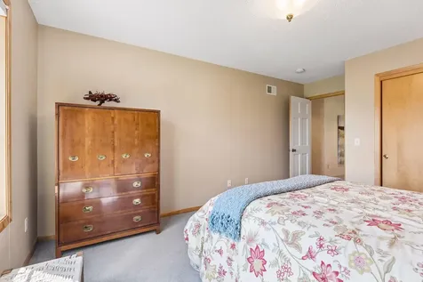 23 Scotch Pine Circle North Oaks MN 55127