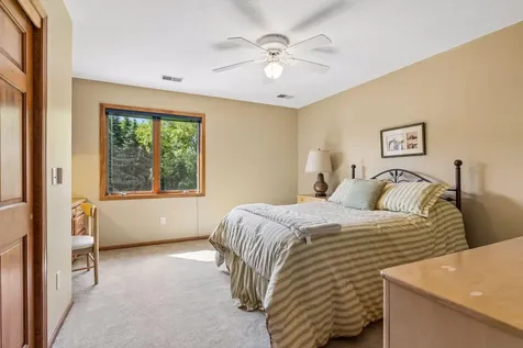 23 Scotch Pine Circle North Oaks MN 55127