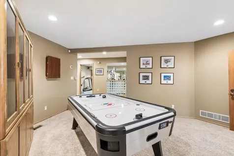23 Scotch Pine Circle North Oaks MN 55127