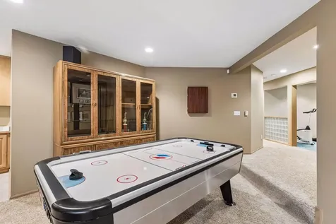 23 Scotch Pine Circle North Oaks MN 55127