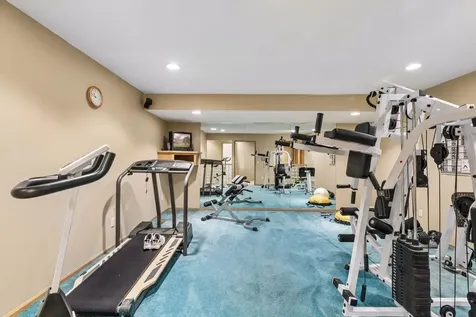 23 Scotch Pine Circle North Oaks MN 55127