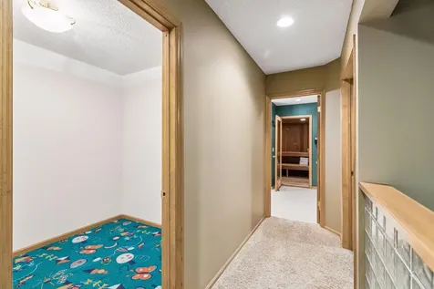 23 Scotch Pine Circle North Oaks MN 55127