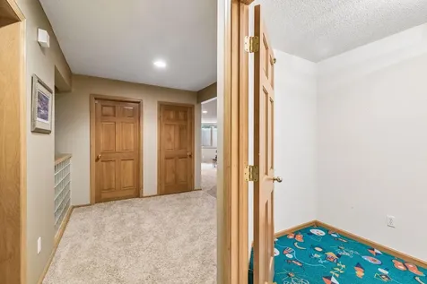 23 Scotch Pine Circle North Oaks MN 55127