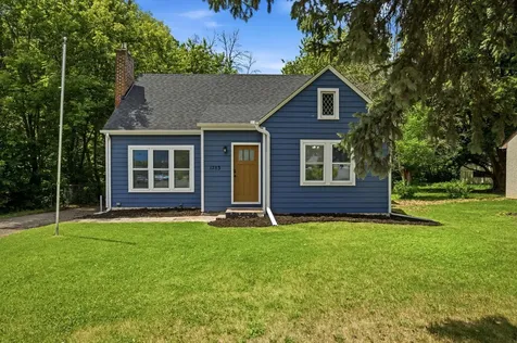 1783 White Bear Avenue N Maplewood MN 55109