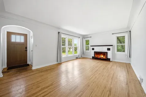 1783 White Bear Avenue N Maplewood MN 55109