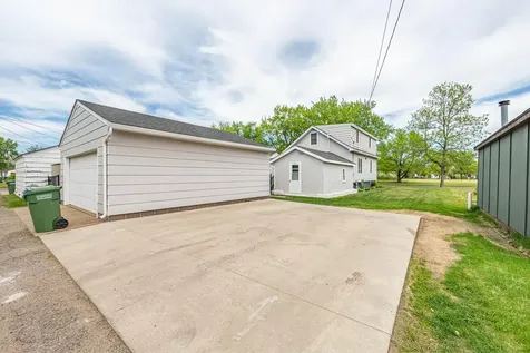 3219 4th Avenue W Hibbing MN 55746