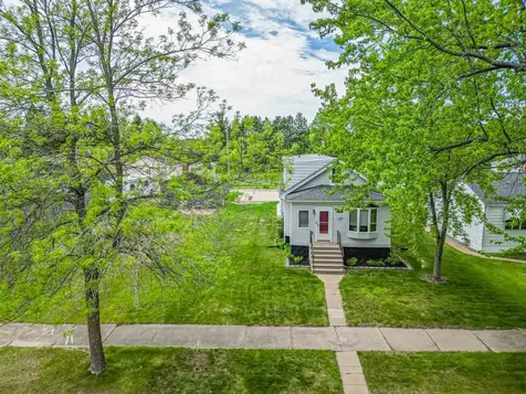 3219 4th Avenue W Hibbing MN 55746