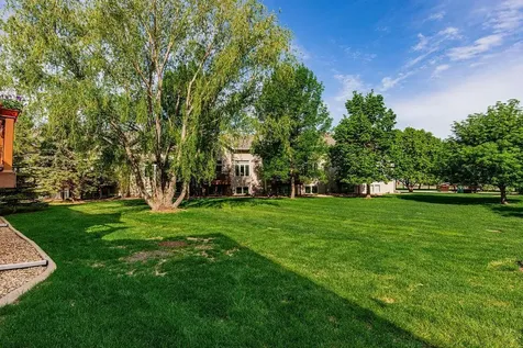 3220 40th Avenue S Fargo ND 58104