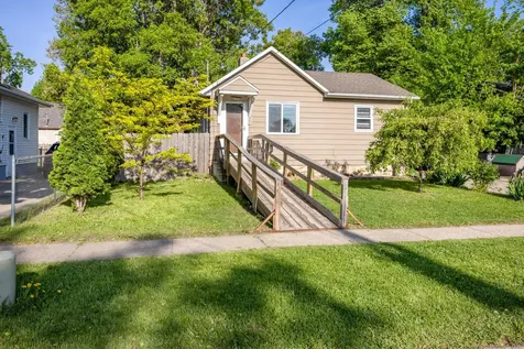 405 14th Street N Moorhead MN 56560