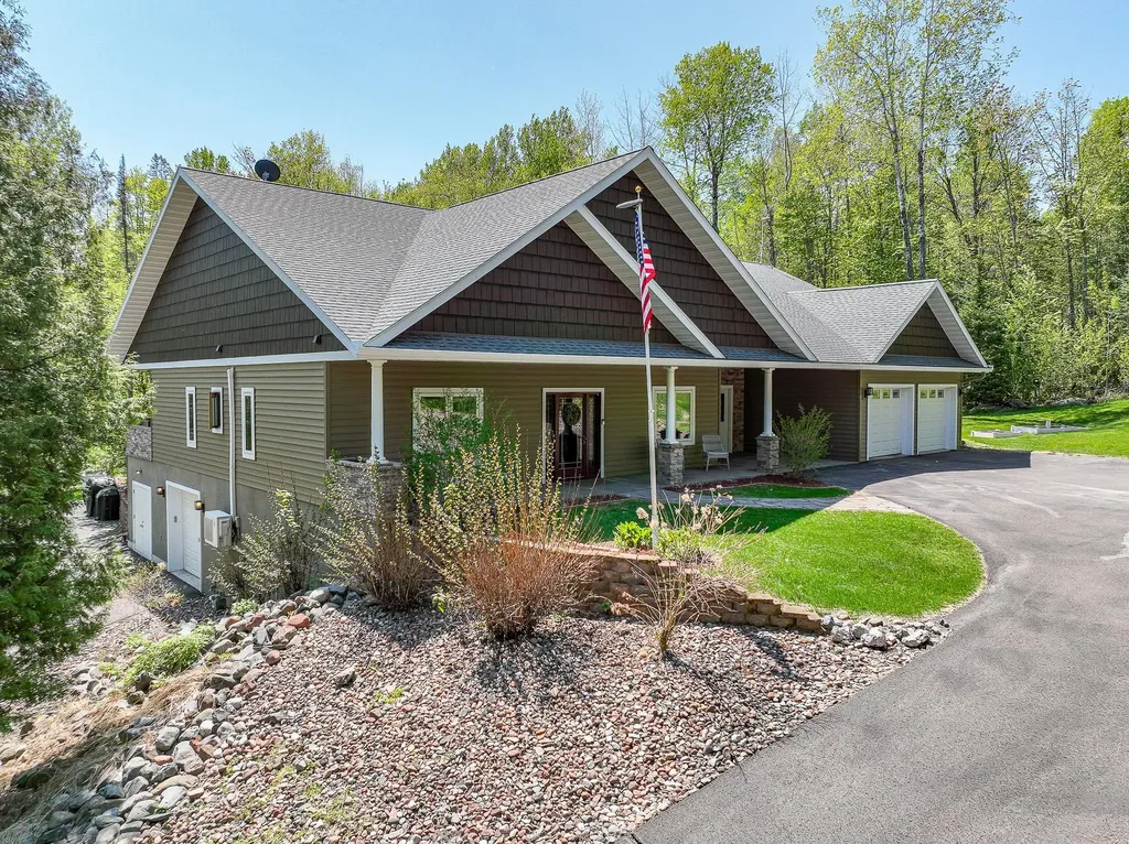 2515 Cedar Valley Drive Cloquet MN 55720