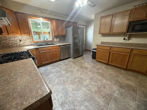 891 Winnie Avenue Windom MN 56101