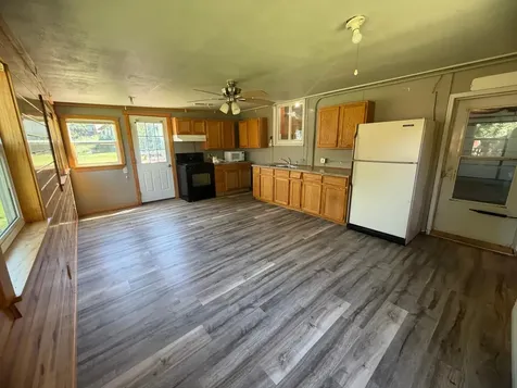 891 Winnie Avenue Windom MN 56101