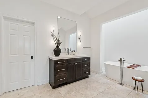 9 Red Forest Way North Oaks MN 55127