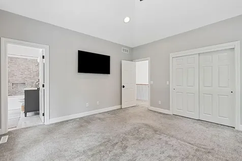 9 Red Forest Way North Oaks MN 55127