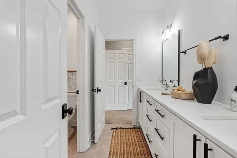 9 Red Forest Way North Oaks MN 55127