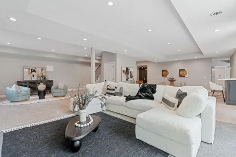 9 Red Forest Way North Oaks MN 55127