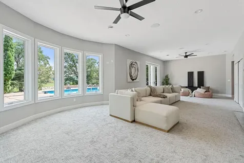 9 Red Forest Way North Oaks MN 55127