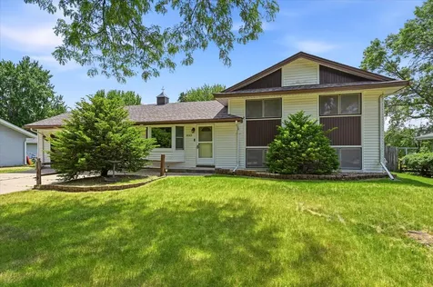 8142 Homestead Avenue S Cottage Grove MN 55016