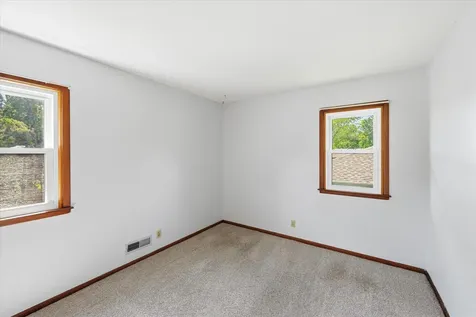 8142 Homestead Avenue S Cottage Grove MN 55016