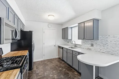 8142 Homestead Avenue S Cottage Grove MN 55016