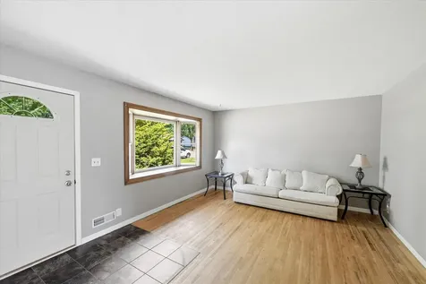 8142 Homestead Avenue S Cottage Grove MN 55016