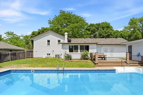 8142 Homestead Avenue S Cottage Grove MN 55016