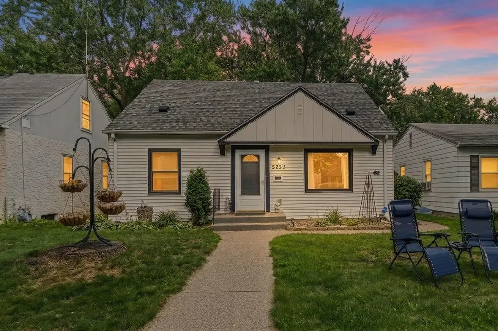 5252 Washburn Avenue N Minneapolis MN 55430