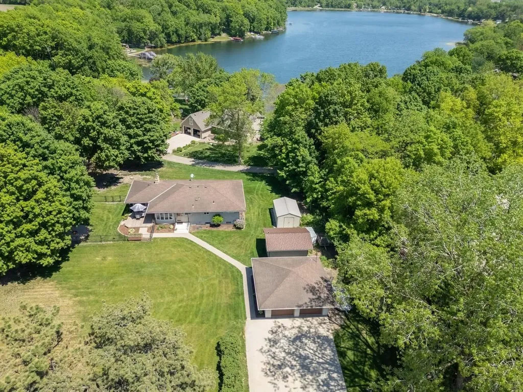 6416 Crofoot Avenue NW Maple Lake MN 55358