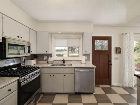 6416 Crofoot Avenue NW Maple Lake MN 55358