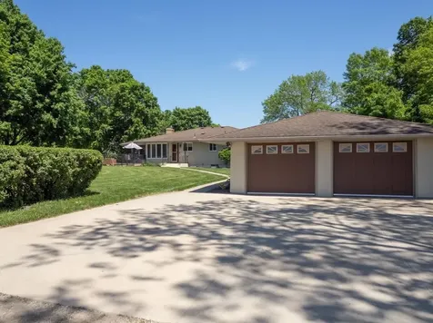 6416 Crofoot Avenue NW Maple Lake MN 55358