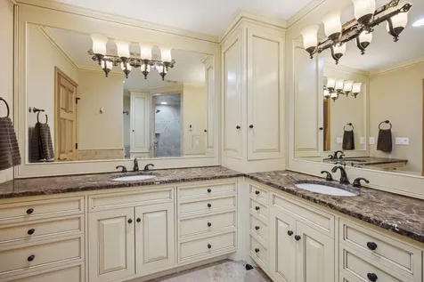 3318 Breconwood Circle Minnetonka MN 55391