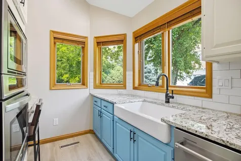 3318 Breconwood Circle Minnetonka MN 55391