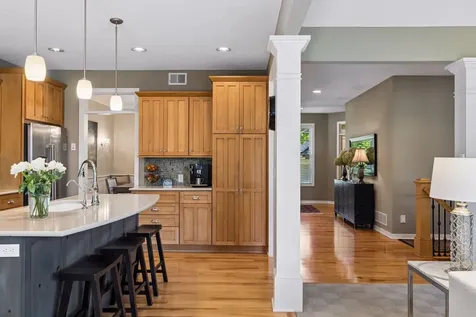 10565 Water Lily Lane Woodbury MN 55129