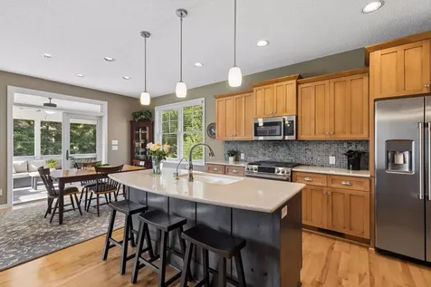 10565 Water Lily Lane Woodbury MN 55129