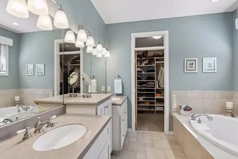 10565 Water Lily Lane Woodbury MN 55129