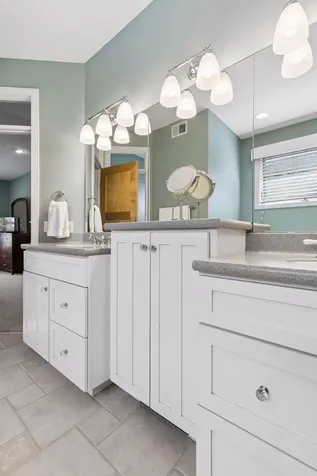 10565 Water Lily Lane Woodbury MN 55129