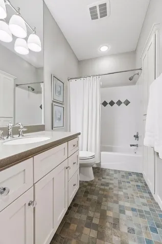 10565 Water Lily Lane Woodbury MN 55129