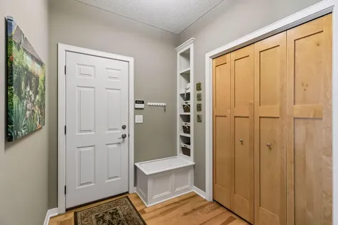 10565 Water Lily Lane Woodbury MN 55129