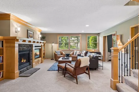 10565 Water Lily Lane Woodbury MN 55129