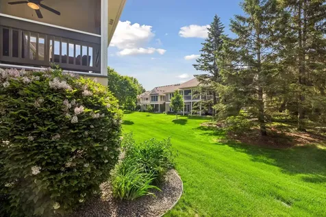 10565 Water Lily Lane Woodbury MN 55129