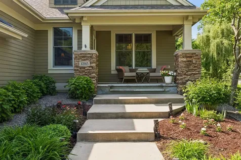 10565 Water Lily Lane Woodbury MN 55129