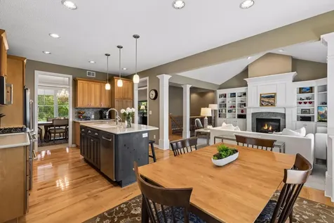 10565 Water Lily Lane Woodbury MN 55129