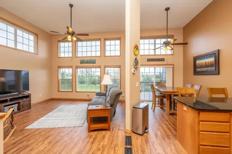 2395 Alysheba Court Shakopee MN 55379