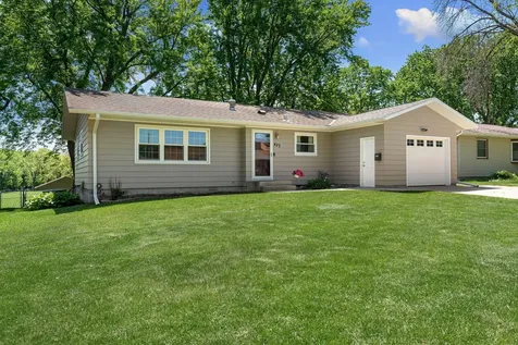437 13th Street NE Owatonna MN 55060