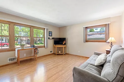 437 13th Street NE Owatonna MN 55060