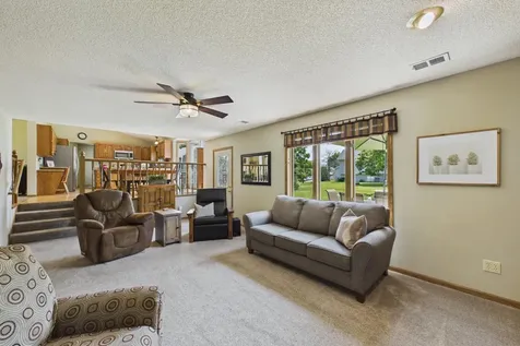 3509 92nd Avenue N Brooklyn Park MN 55443
