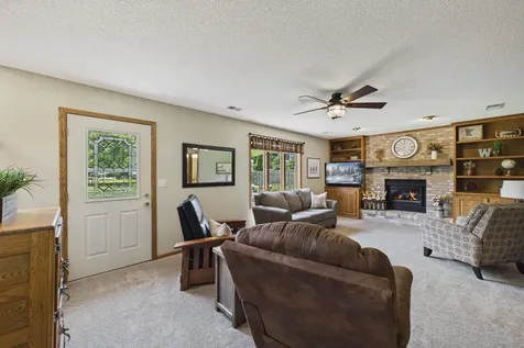 3509 92nd Avenue N Brooklyn Park MN 55443